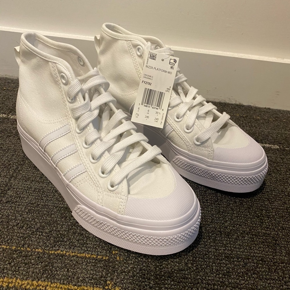 Women’s Adidas Nizza Platform shoes, size 7.5